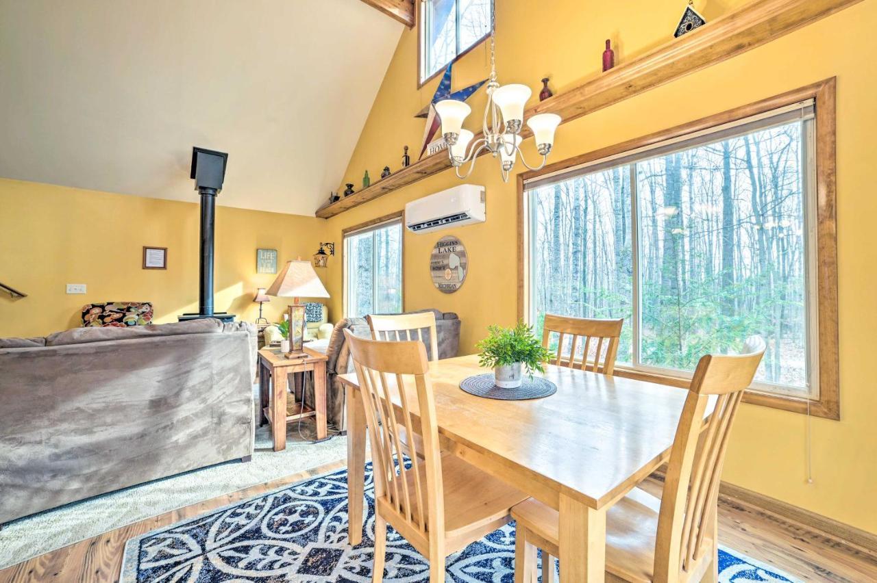 Higgins Lake Retreat - Hike, Swim, Relax! Roscommon Exterior photo