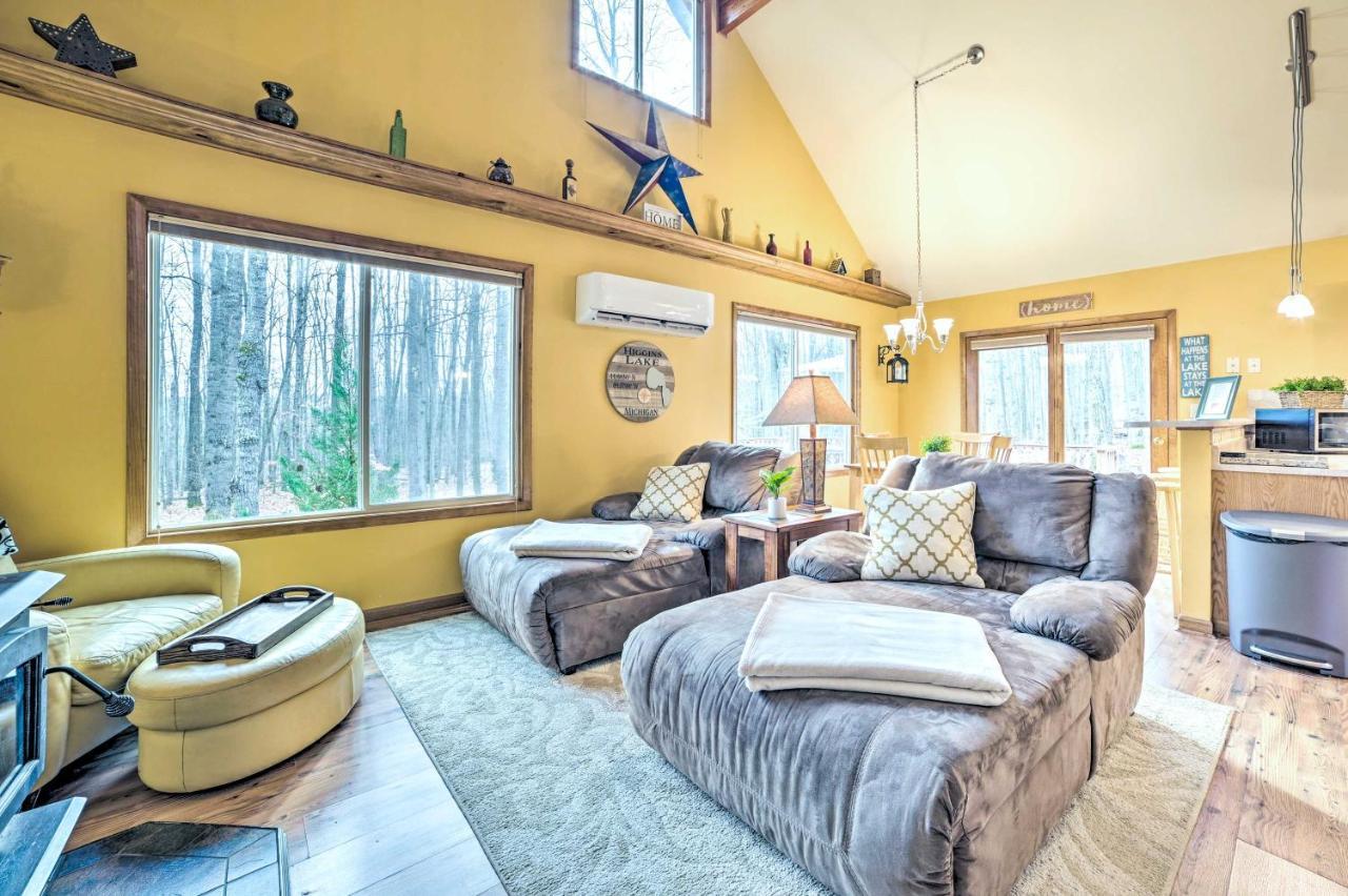 Higgins Lake Retreat - Hike, Swim, Relax! Roscommon Exterior photo